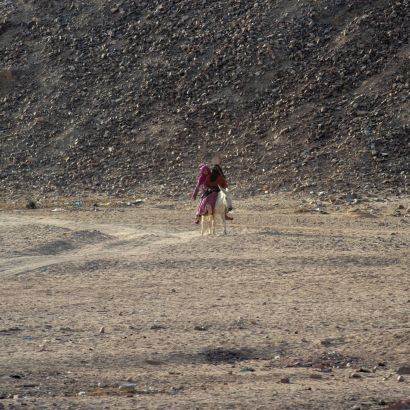 Beduin nők szam&aacute;rh&aacute;ton