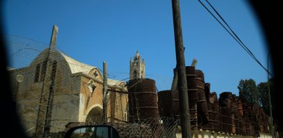 Agia Zoni templom Varosha szellemvárosában Agia Zoni templom Varosha szellemvárosában