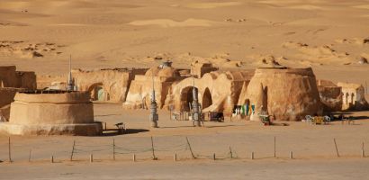 Mos Eisley - Forgatási helyszín a Tunéziai sivatagban Mos Eisley - Forgatási helyszín a Tunéziai sivatagban