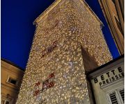 Karácsonyi fények a welsi tűztornyon